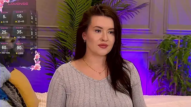 TrishaWinslet online show from February 2025 07:05:01 AM