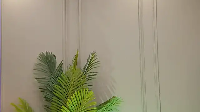 TrishaWinslet online show from September 2025 05:08:02 AM