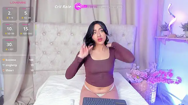 Snapshot of KasiaNoir_ chatting on October 2025 12:13:02 PM KasiaNoir online show from October 2025 12:13:02 PM