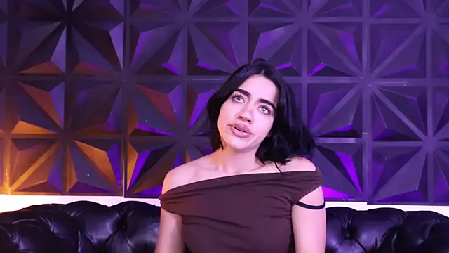 Snapshot of KasiaNoir_ chatting on November 2025 12:04:01 PM KasiaNoir online show from November 2025 12:04:01 PM