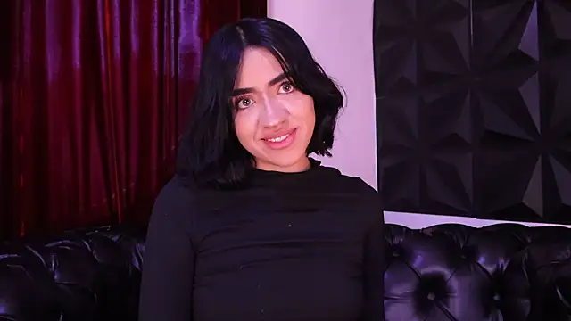 Snapshot of KasiaNoir_ chatting on April 2026 01:03:02 PM KasiaNoir online show from April 2026 01:03:02 PM