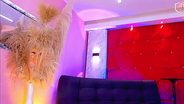 Snapshot of filletatouee chatting on September 2025 12:13:02 AM filletatouee online show from September 2025 12:13:02 AM