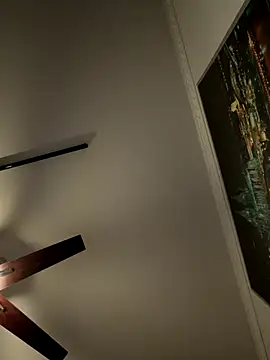 Hornyblond Bella online show from November 2025 05:00:01 PM