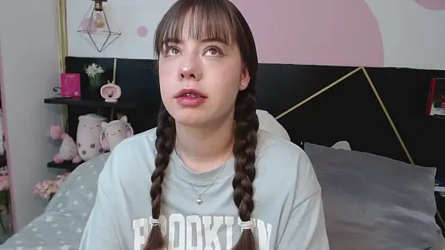 DanniAbbey online show from November 2025 12:11:02 PM