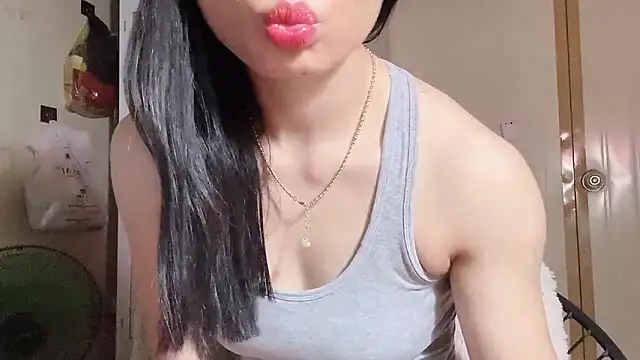 Snapshot of LinhChi_9x chatting on April 2026 12:46:02 AM LinhChi 9x online show from April 2026 12:46:02 AM