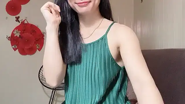Snapshot of LinhChi_9x chatting on May 2026 01:16:01 PM LinhChi 9x online show from May 2026 01:16:01 PM
