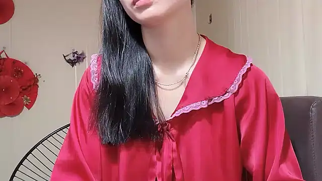 Snapshot of LinhChi_9x chatting on May 2026 12:41:01 AM LinhChi 9x online show from May 2026 12:41:01 AM