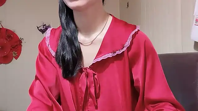 Snapshot of LinhChi_9x chatting on May 2026 12:06:01 AM LinhChi 9x online show from May 2026 12:06:01 AM