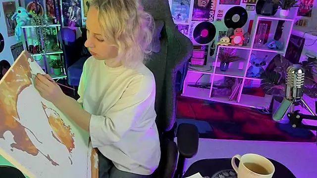 LylithSkye online show from December 2024 12:02:01 PM