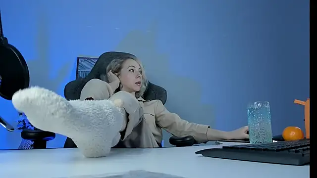 LylithSkye online show from February 2025 11:19:02 AM