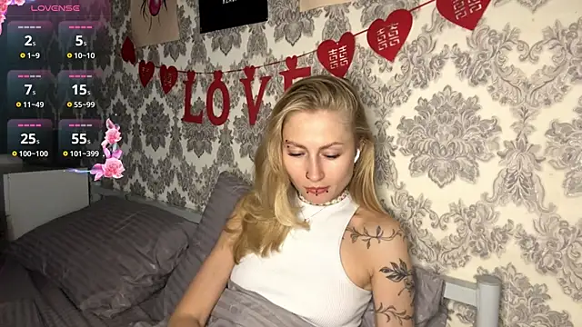 MarthaGees online show from September 2025 04:35:02 AM