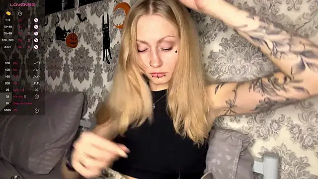 MarthaGees online show from November 2025 03:25:01 PM