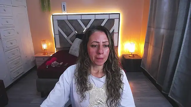 miss hanna07 online show from February 2025 12:34:02 PM