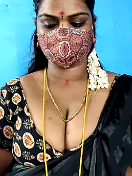 Snapshot of mayaa2u chatting on May 2026 10:36:01 AM mayaa2u online show from May 2026 10:36:01 AM