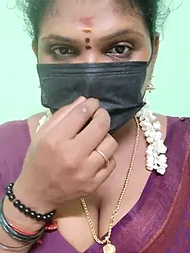 Snapshot of malliga98 chatting on February 2025 10:09:01 PM malliga98 online show from February 2025 10:09:01 PM