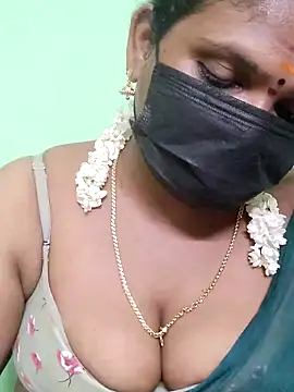 Snapshot of malliga98 chatting on March 2025 09:43:02 PM malliga98 online show from March 2025 09:43:02 PM