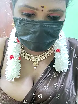 Snapshot of malliga98 chatting on October 2025 05:53:02 PM malliga98 online show from October 2025 05:53:02 PM