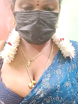 Snapshot of malliga98 chatting on November 2025 05:44:02 PM malliga98 online show from November 2025 05:44:02 PM