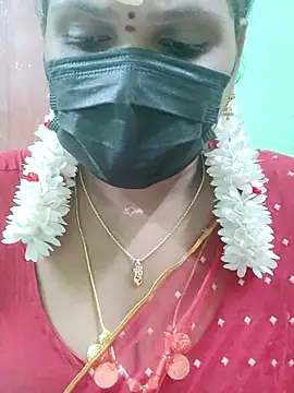 Snapshot of malliga98 chatting on November 2025 07:25:02 PM malliga98 online show from November 2025 07:25:02 PM