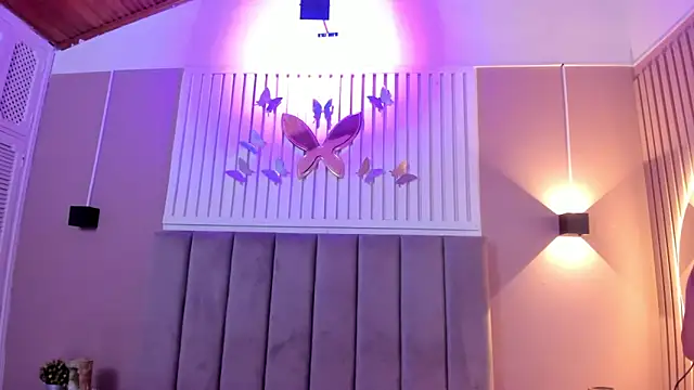 diosa cristal online show from February 2025 03:15:02 AM