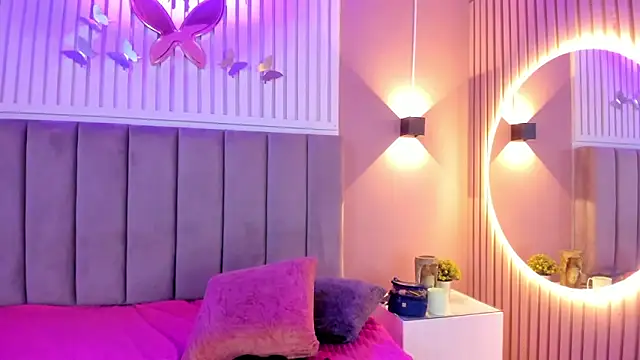 diosa cristal online show from February 2025 06:48:01 AM