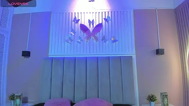 diosa cristal online show from October 2025 03:15:02 AM