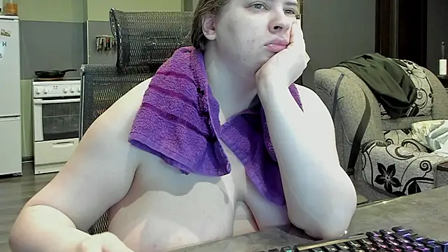 1lindsey1 online show from February 2025 12:31:01 PM