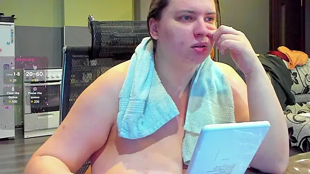 1lindsey1 online show from September 2025 02:05:02 AM