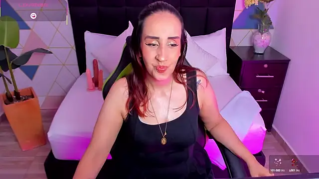 jadde13  online show from September 2025 07:48:01 PM