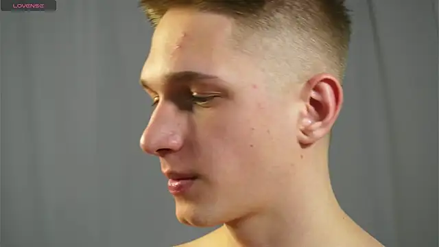 dustyn fox online show from January 2025 06:10:01 PM