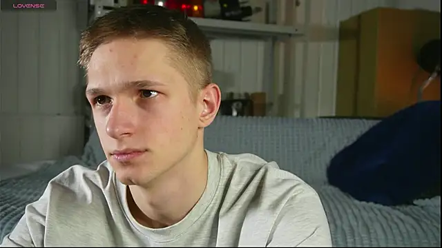 dustyn fox online show from February 2025 02:37:01 PM