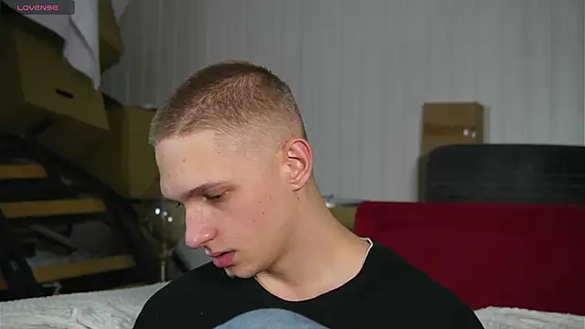 dustyn fox online show from February 2025 02:44:02 PM