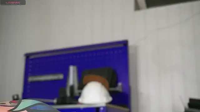 dustyn fox online show from December 2025 05:52:02 PM