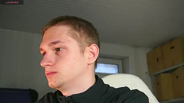 dustyn fox online show from April 2026 04:06:02 AM