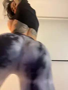 Iam Annii online show from December 2024 11:03:01 PM