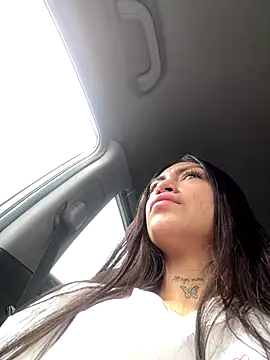 Effy Bonny online show from October 2025 02:07:02 PM