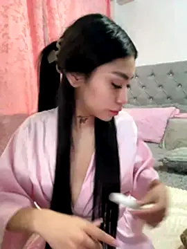 Effy Bonny online show from November 2025 09:39:01 PM