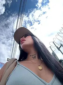 Effy Bonny online show from January 2026 04:53:02 PM