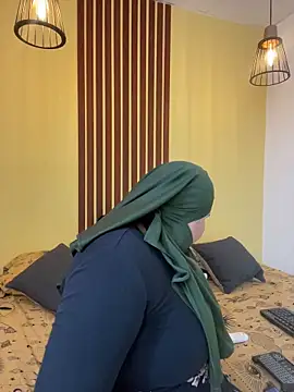  Shara Handal  online show from October 2025 08:07:02 PM