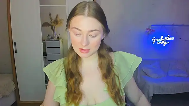 Demure Smile online show from February 2025 07:04:02 AM