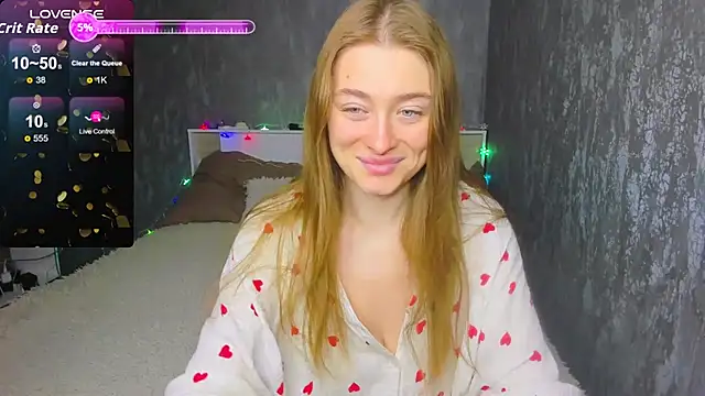 Demure Smile online show from October 2025 04:34:02 AM