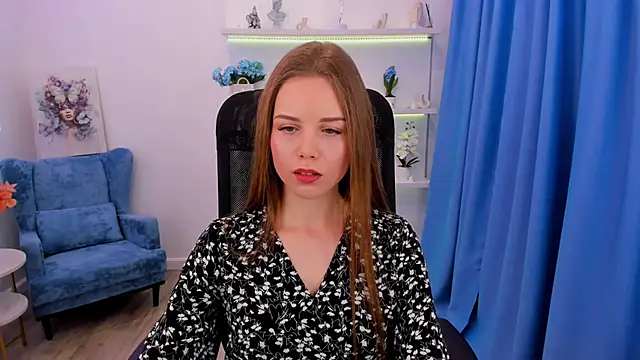 MileyWings online show from November 2025 11:49:02 AM