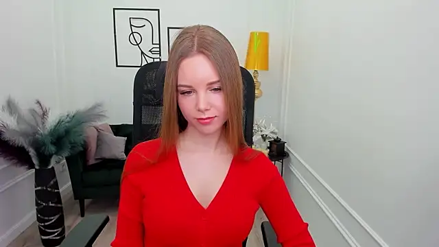 Snapshot of MileyWings chatting on January 2026 11:25:01 AM MileyWings online show from January 2026 11:25:01 AM