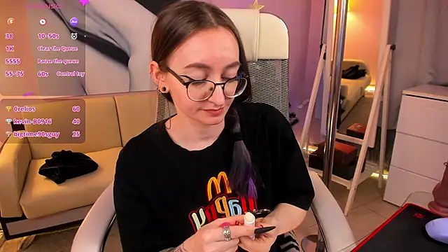 ShiroHeby online show from January 2025 07:42:01 PM