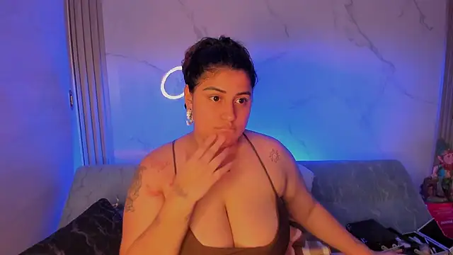 Snapshot of dayan_silva_ chatting on December 2025 12:29:01 AM dayan silva online show from December 2025 12:29:01 AM