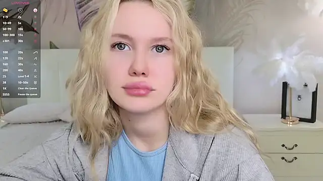 AliceMorr online show from February 2025 12:13:02 PM