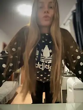 Piinkpandora online show from April 2026 07:40:02 PM