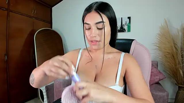 Alheli 16 online show from February 2026 12:05:02 PM