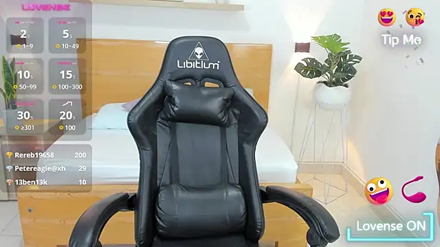 Snapshot of aixa_15 chatting on February 2025 05:41:02 PM aixa 15 online show from February 2025 05:41:02 PM