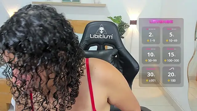 Snapshot of aixa_15 chatting on February 2025 12:05:02 PM aixa 15 online show from February 2025 12:05:02 PM